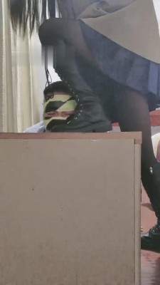 【冷酷爷】长靴黑丝蹂躏狗 bf11898