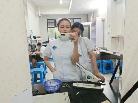 【00后蕬小乃】原味灰丝脚给女M深喉清胃_HD绳艺资源