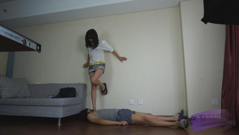 『依玲公主』依玲公主的初踩