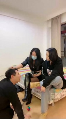 【明明】三女王调教带锁奴 bf23009