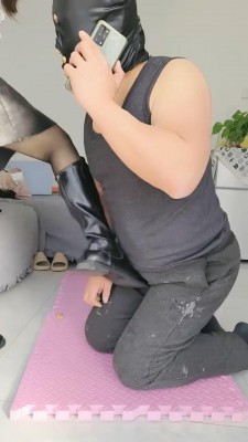 【安飞殿下】御姐调老狗舔靴耳光 bf23033