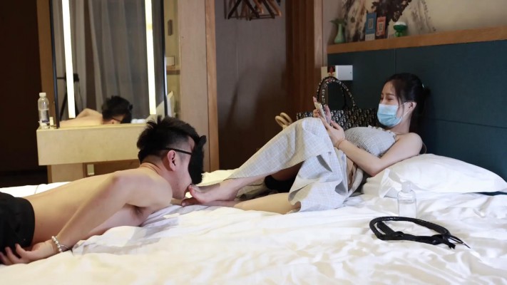 【黑丝诱惑】沐沐全体重踩脖子跳踩肚子 YC-220718