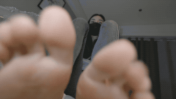 一米长腿歆凝帆布裸足pov