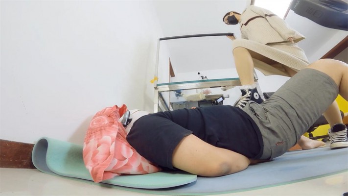 【婧児小主】晓G全语言脏帆布鞋和白袜踩头顶踩脖子 踩踹审讯 GP824F YC-220523-5