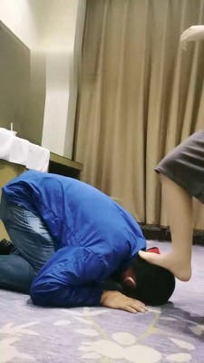 【甜桃S】白领教训猥琐维修工 bf17552