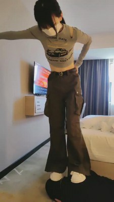 【暴力美学】推荐-圈养宠物晨起伺候 bf19832