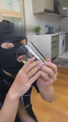 【朱砂痣s】超大杯圣水+黑丝虐 bf15692