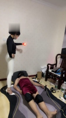 【馨然】教训喜欢变装的邻居 bf19201