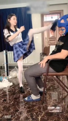 【LAPAPA】初柒带新人初八双s全jk白丝套装暴力踢头(超长版)JK学生妹暴踹