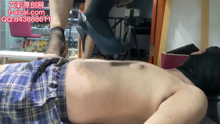 【客串】双S重量级 高跟连踢带踹 蹦蹦跳跳 辱骂多 YC-220309