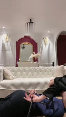 【艾伦】手铐反绑强制耳光 bf22030