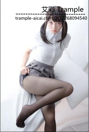 超美小萝莉-手撕黑丝袜秀美足