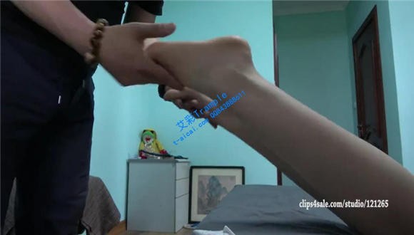 运动鞋棉袜美足调教