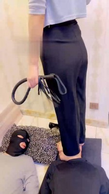 【冷鸢大大】鞭打踩踏教训狗奴 bf22197