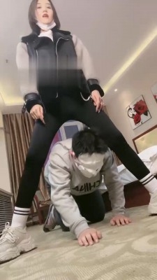 【秋秋】运动鞋棉袜全体重踩踏 bf21835