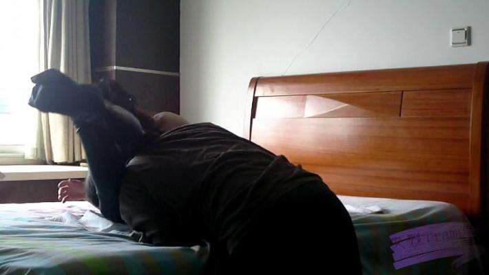 莉莉美腿魅惑足责绞杀