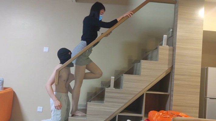 （中山素人联盟）174cm大长腿白领OL肉丝雯溪女神的脚垫 YC-220502