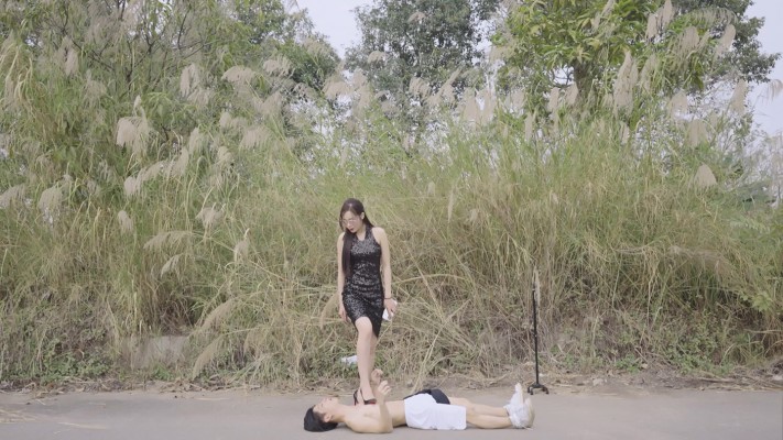 『绳艺学员岛』—[MagicIMirror 魔镜少女]—星奈路边踩踏碰瓷的路人 MM-220729_HD绳艺资源