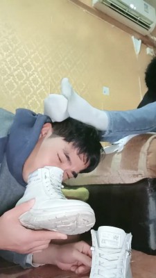 【猫咪大人】沐足店喝圣水/舔脏鞋底【双视角版】 bf21997