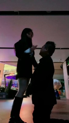 【雪琪琪】户外抓住跟踪狂虐废 bf21411_HD绳艺资源