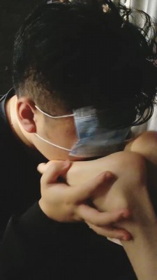 【美娜格格】会所开发技师舔脚【双视角版】 bf23307