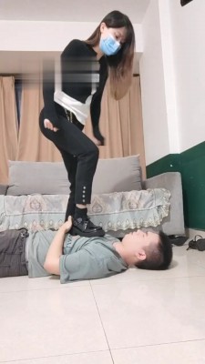 【重庆男神】素人闺蜜双S首次上课（双视角） bf19281