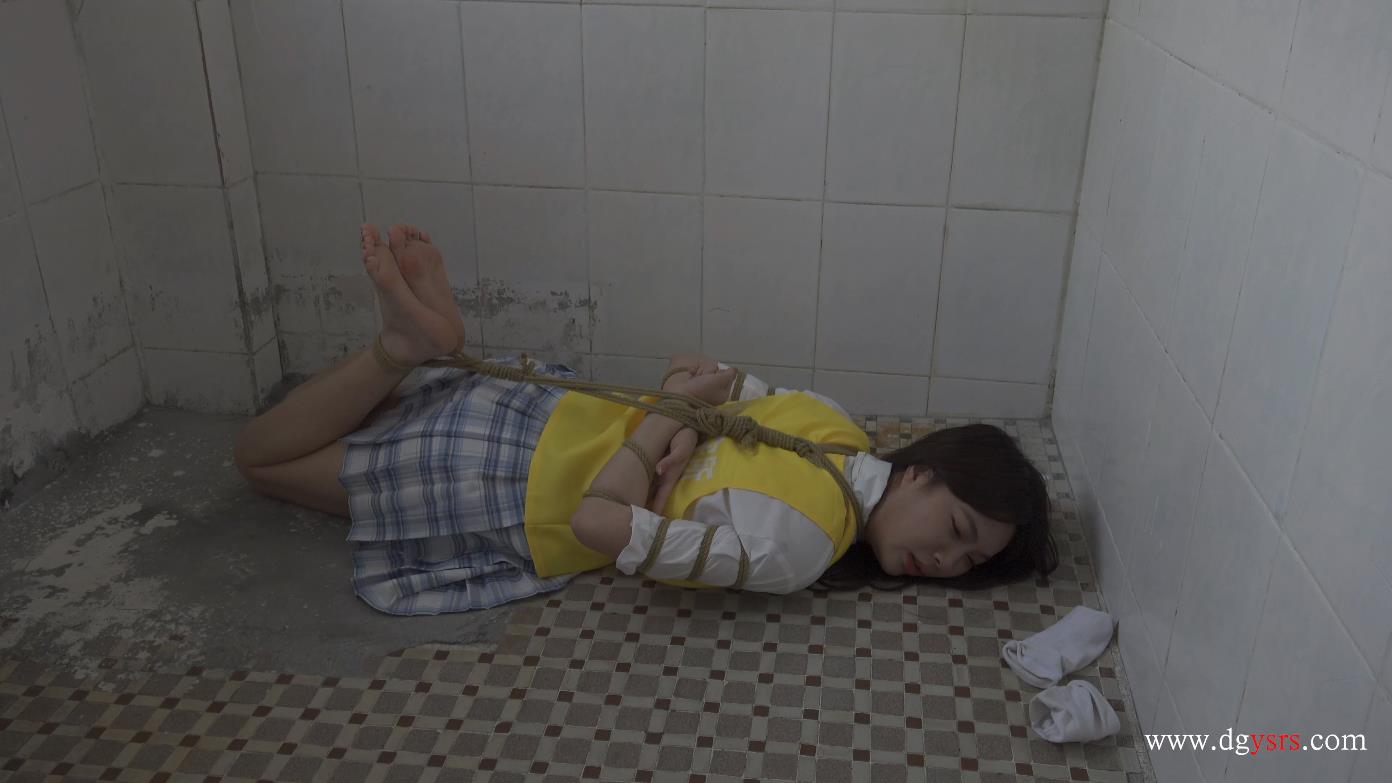 【艺束人生】2023_01期视频  错误的抓捕（模特楚楚出演）