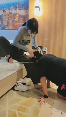 【暴力美学】推荐-圈养宠物晨起伺候 bf19832