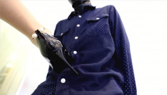 〖H.P.L栖心之栈〗—女间谍踢踹逼问