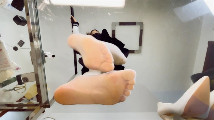 【婧児小主】女学妹晓G把我缩小了 GTS 玻璃足底丝袜棉袜POV YC-220601-4