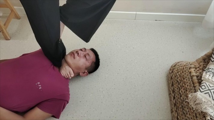 研主大大踩脖子踩死 YC-221017-4