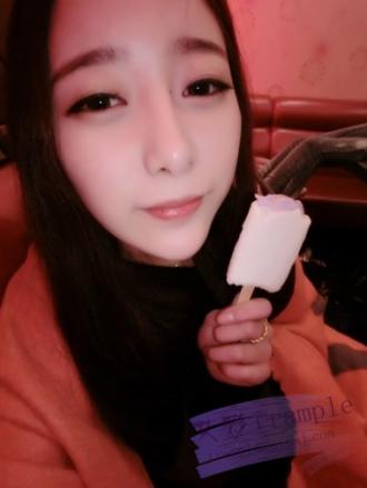 【冰时代精品】松岛女神强制耳光踩喉 黑冰跳踩脸虐奴