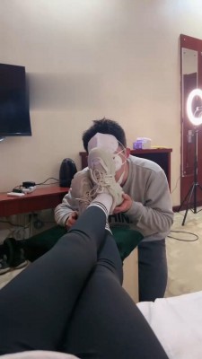 【秋秋】运动鞋棉袜全体重踩踏 bf21835