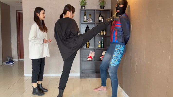 【蛋碎娇娃】『超S·联盟』路遇猥琐男？踢废！ YC-220726-4