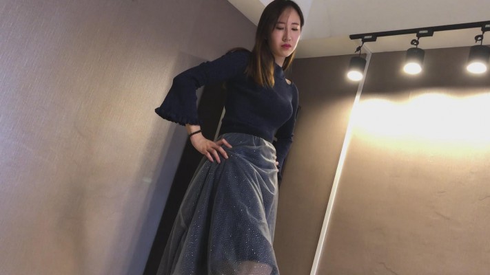 超级美女 踩踏调教 YC-220113-6