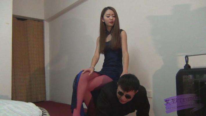 狠辣的富家小姐