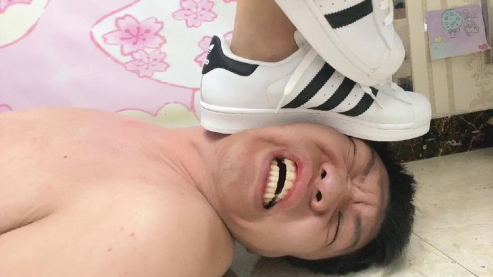 【兔粉粉】来自阿迪贝壳头的暴虐 YC-211204-5