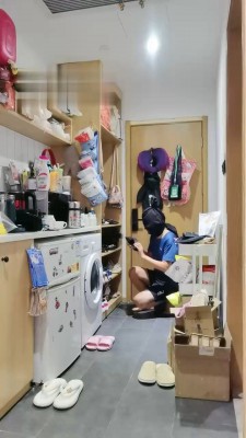 【夏芙】猥琐家政痴迷脚 bf18248_HD绳艺资源