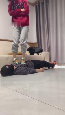 【精神小妹】咖啡店小姐姐自由发泄 bf11928