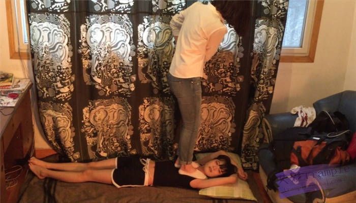 原味棉襪全體重長時間賤踩女m！