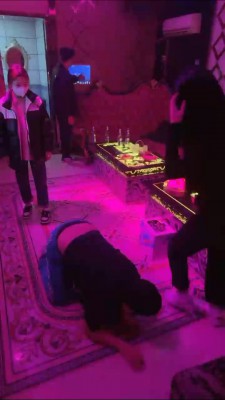 【桃幼幼】KTV被双陪酒小妹虐打 bf22870