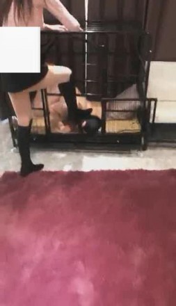 ViVi,长靴羞辱重度踢裆