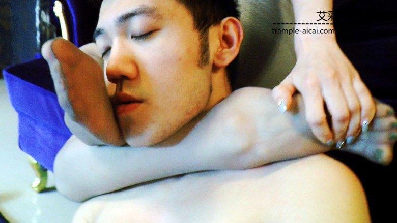 【芮萁女王】灰丝脚花式绞杀脚虐贱奴