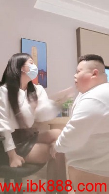 套路直播【嗯哼S】白领高跟黑丝重度耳光抽 bf23414