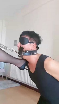 【蒂娜女神】反铐双手强制虐打 bf21807