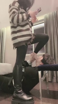 【强抚】棉袜裸足艺术深喉 bf22399_HD绳艺资源