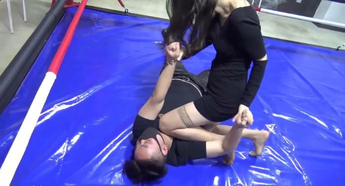 国产格斗MF-MF00丝袜高跟美女的挑战（跪杀+搏击+关节技+踩脖子）bf17918