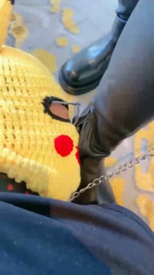 【美美子】网红模特长靴黑丝诱惑调 bf20068