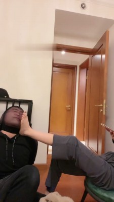 【沅芷大人】耳光抽废继父 bf19235