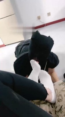 【领主老大】模特长靴臭棉袜羞辱专场 bf18051